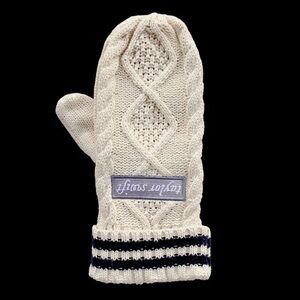 Taylor Swift Cardigan Oven Mitt Mitten Holiday Christmas Tree Farm Folklore new